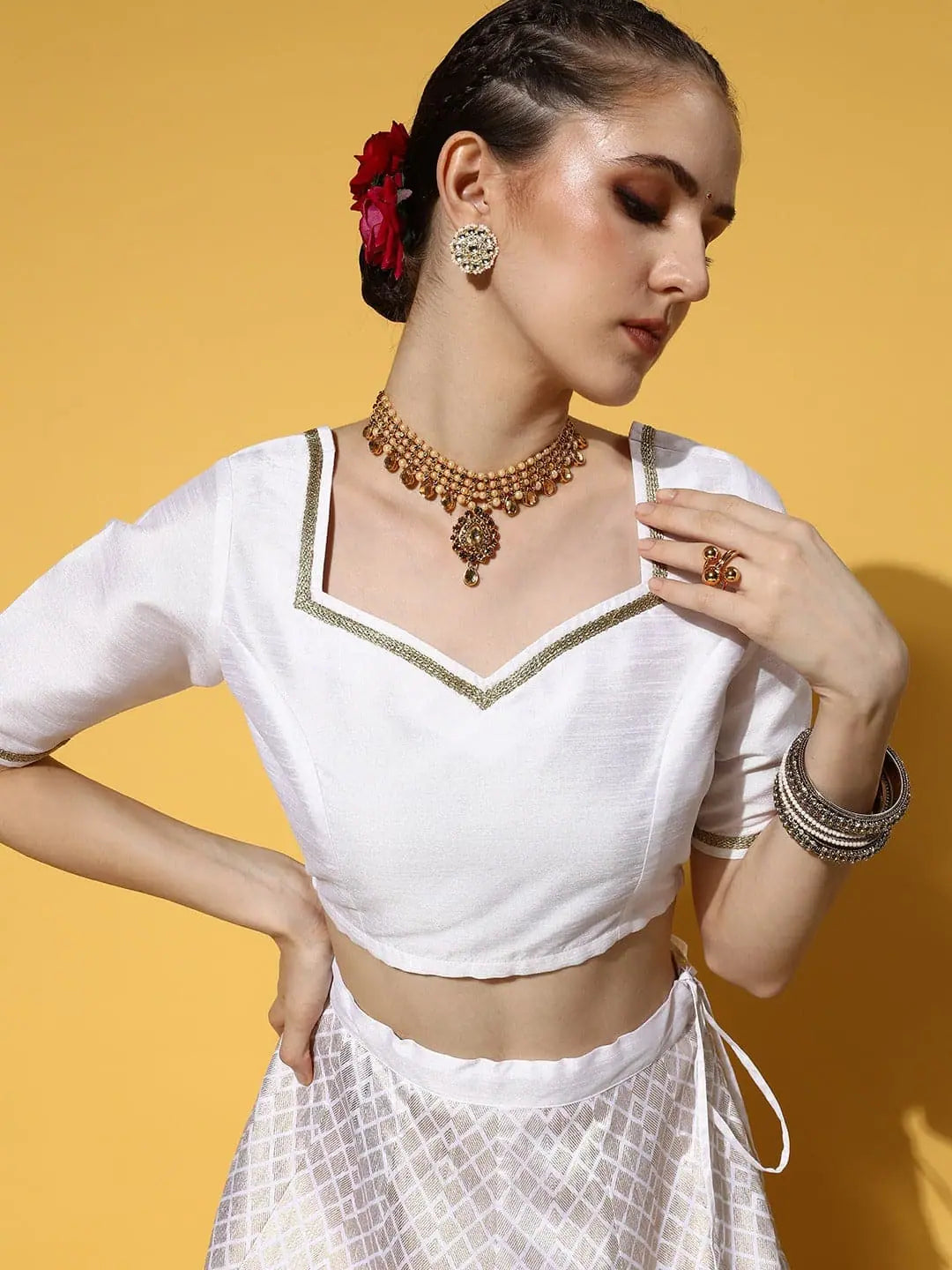 Women White Sweetheart Neck Crop Top