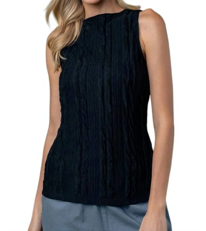 Sleeveless Solid Knit Top In Black