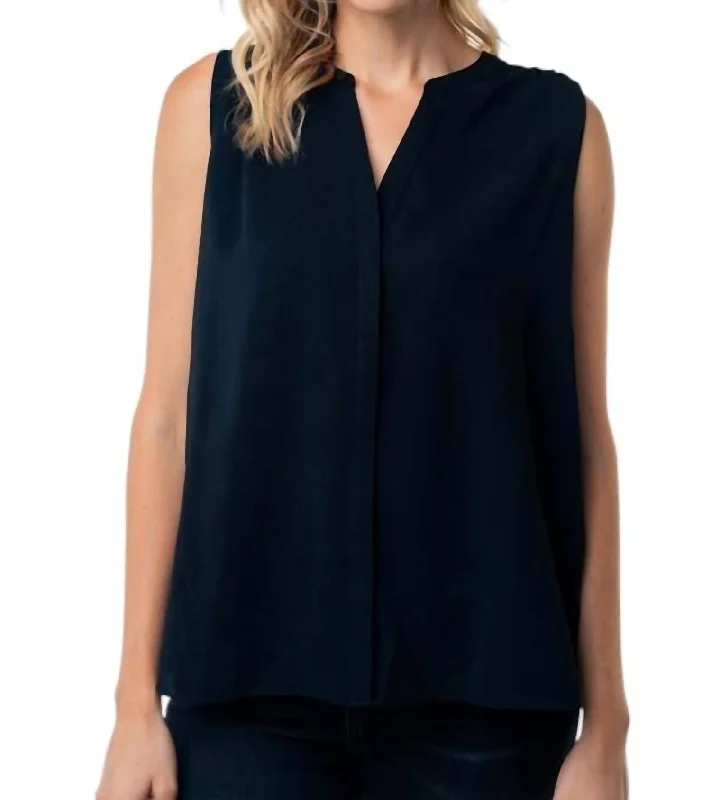 Sleeveless Solid Woven Top In Black